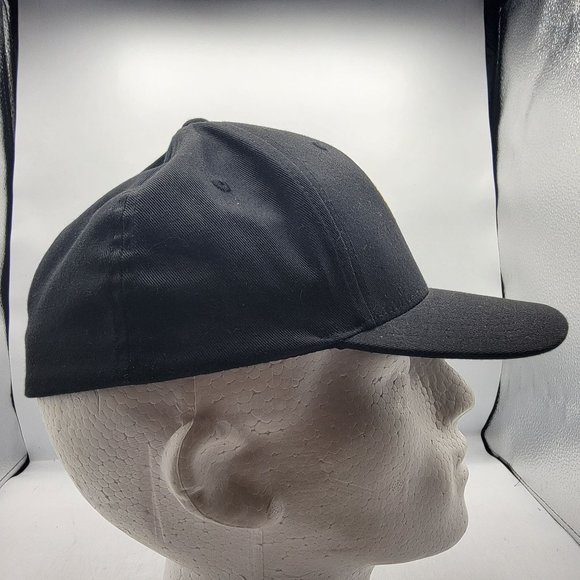 Volcom Hawaii Island Adults L-XL Logo Black on Black Snapback Hat Hawaiian - Picture 4 of 9